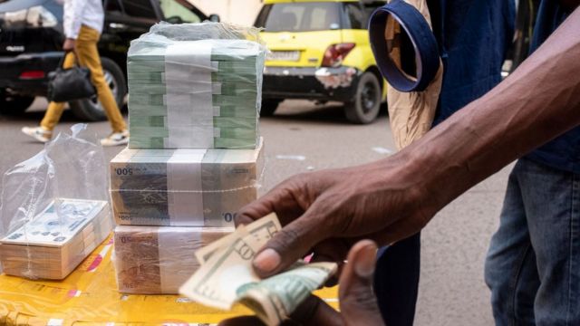 Le Hawala permet de changer des devises et de transfer de l'argent "sans déplacer l'argent".
