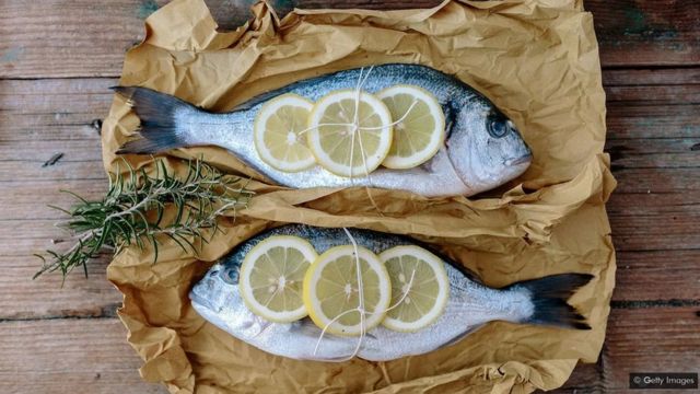 La demande croissante de compléments alimentaires à base d'huile de poisson signifie que le niveau d'oméga 3 dans le poisson que nous mangeons est en baisse.
