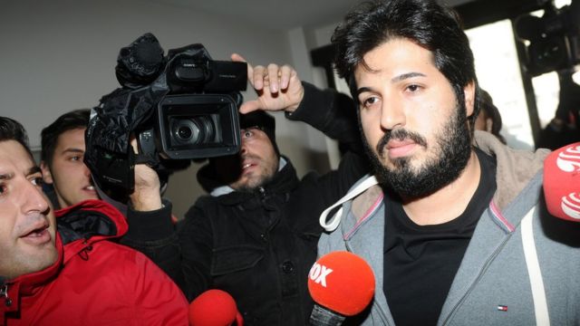 رضا ضراب حدود چهار سال پیش در جریان یک رسوالی مالی در ترکیه بازداشت اما بعد آزاد شد