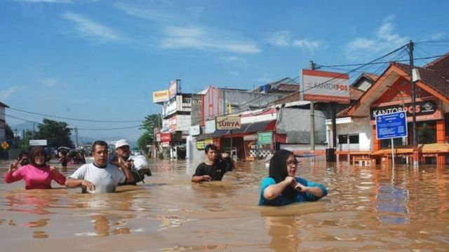 Banjir berpotensi terjadi di seluruh wilayah Indonesia di masa musim hujan 2021 dan fenomena La Nina.