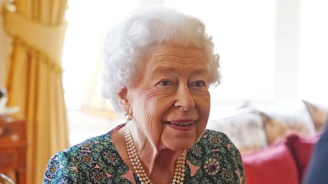 엘리자베스 2세 여왕 코로나 확진... 영국 왕실 휩쓴 코로나 - Bbc News 코리아