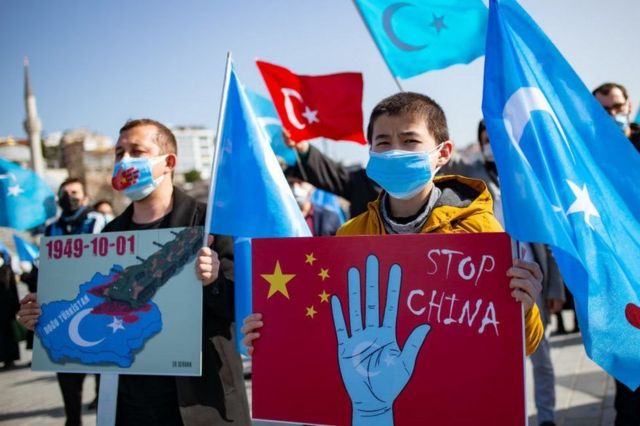 متظاهرون ينددون بقمع السلطات الصينية للأقليات المسلمة