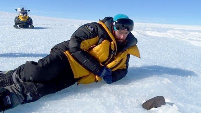 Antarctic meteorites yield global bombardment rate
