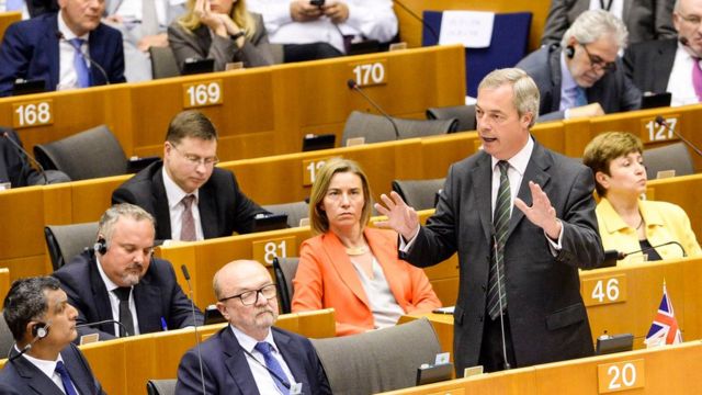 Nigel Farage fala no Parlamento Europeu