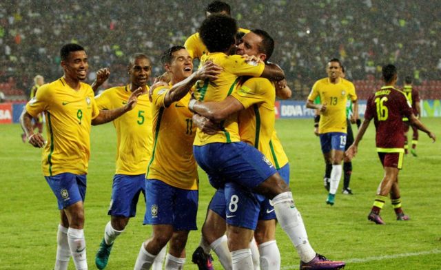 Brasil celebra su segundo gol