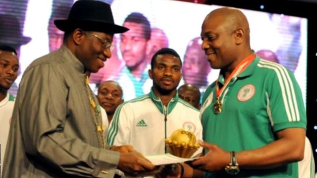 Stephen Keshi ashingeye afise imyaka 54
