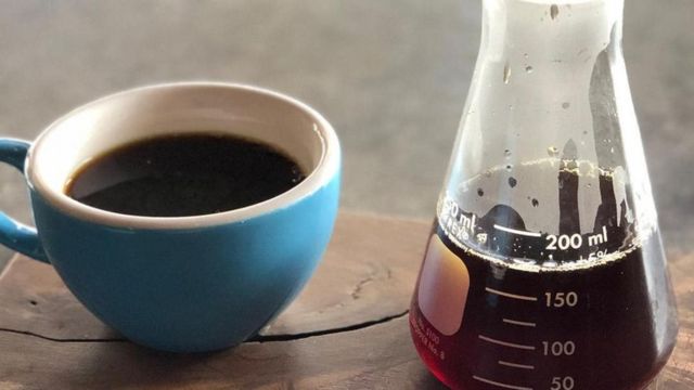 Kedai kopi 'garis keras' yang melarang penggunaan susu dan gula - BBC News  Indonesia
