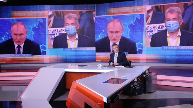 Rusia y Ucrania | "Parece una realidad paralela": cómo los medios rusos están informando de la invasión al país vecino - BBC News Mundo