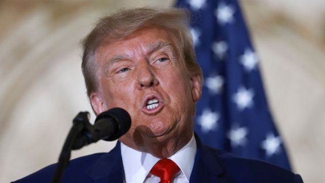 "Америка катится в ад": Дональд Трамп обвинил демократов в заговоре и ...