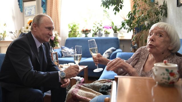 Путин и Алексеева