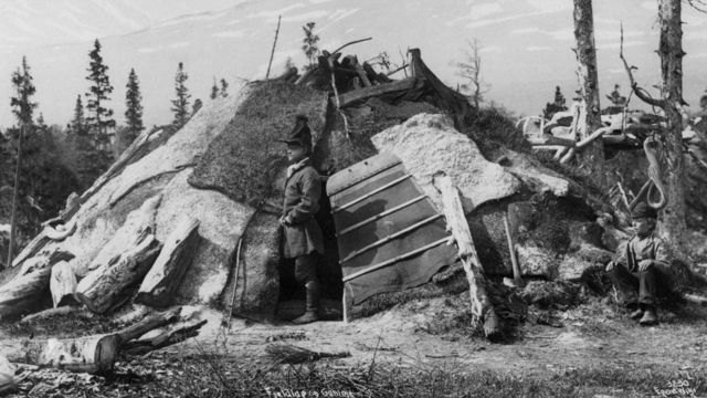 Fotografía de una casa saami de Suecia.