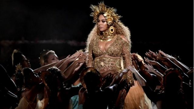 El mensaje de Adele a Beyoncé en los Grammy