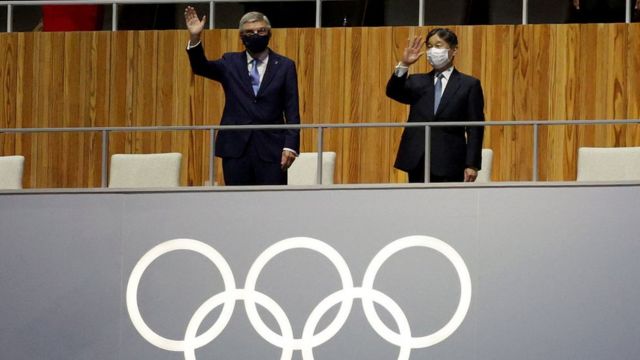 IOC Başkanı Bach ile Japon İmparatoru Naruhito.