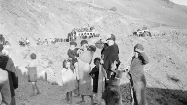 Más de 150.000 personas tomaron la carretera Málaga-Almería para huir del ejército franquista el 8 de febrero de 1937 en lo que se conoce popularmente como "la Desbandá".