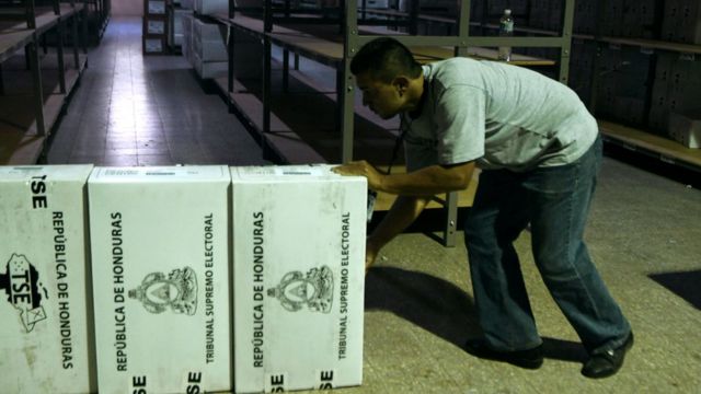 Material electoral en Honduras