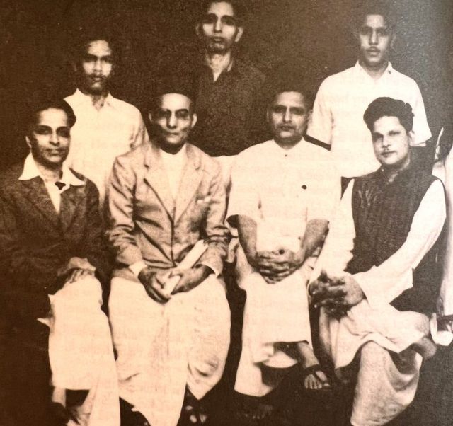 नाथुराम गोडसे र उनका साथीहरू।