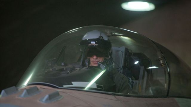 Un piloto israelí, a los mandos de un F-16.