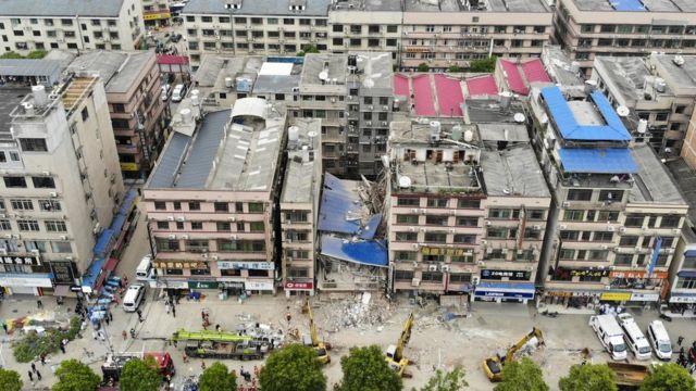 4月29日，中国湖南长沙市一座居民自建房发生倒塌，造成23人被困