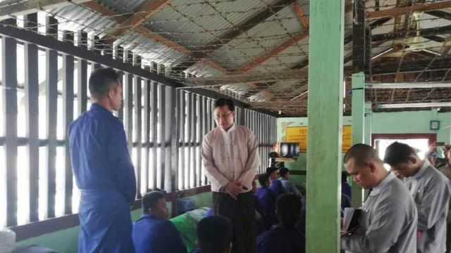မြန်မာနိုင်ငံအမျိုးသားလူ့အခွင့်အရေးကော်မရှင် အကျဉ်းထောင်တွေကို သွားရောက်