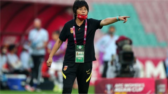 中国队主教练水庆霞是中国女足“黄金一代”成员。(photo:BBC)