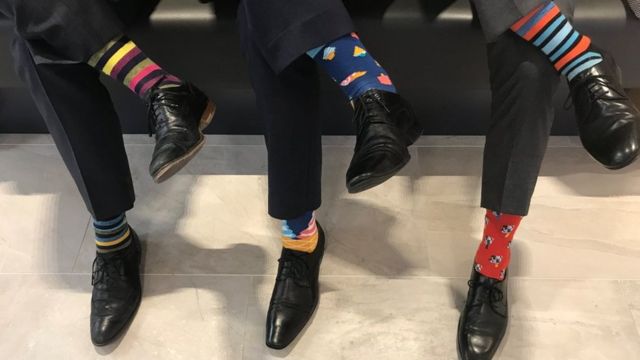 Mr Met's 'inappropriate gesture' and the #CrazySocks4Docs initiative - BBC  News