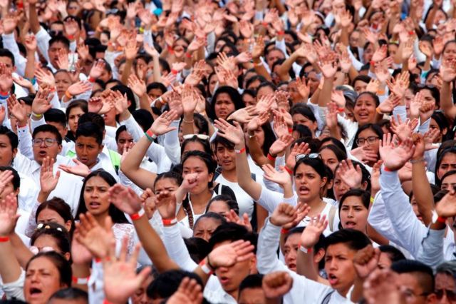 Jóvenes miembros de La Luz del Mundo en Guadalajara en agosto de 2019.