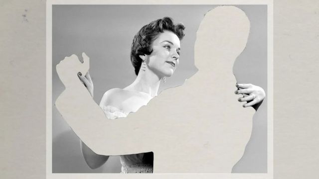 ஏன் மனிதர்களால் முன்னாள் காதலை மறக்க முடிவதில்லை?