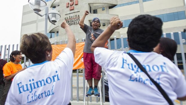 Manifestación a favor del indulto a Alberto Fujimori