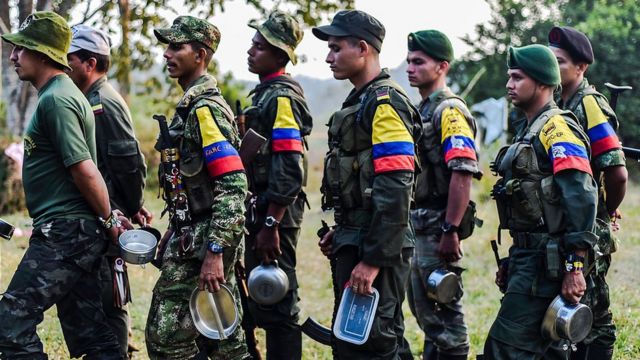 Un grupo de guerrilleros de las FARC en vísperas de la firma de los acuerdos.