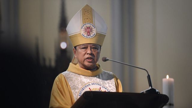 Mundur Terkait Skandal Seks Dan Uang Uskup Ruteng Diminta Kembalikan 9391