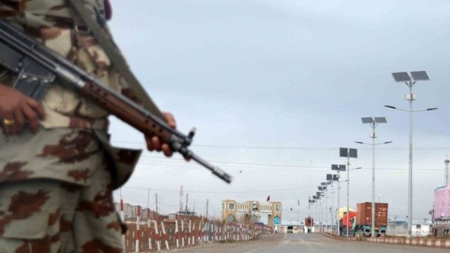 Pakistan ayaa billawday hawlgallo kala duwan oo ay ku bartilmaameedsatay malayshiyaadka
