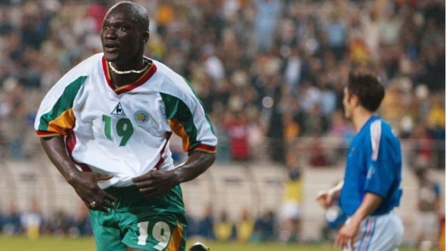 Papa Bouba Diop death: Senegalese first goal scorer for 2002 World Cup Diop don die - BBC News Pidgin