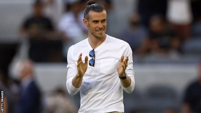 Gareth Bale: Wales forward makes home debut as LA beat Seattle - BBC Sport