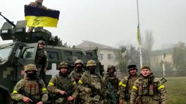 Soldados ucranianos nos arredores de Kherson