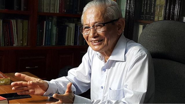 Giáo sư Phan Huy Lê