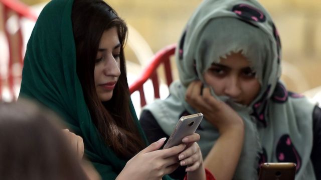 سوشل میڈیا