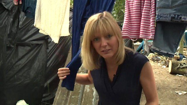 Calais migrants: Look inside 'Jungle' migrant camp - BBC News