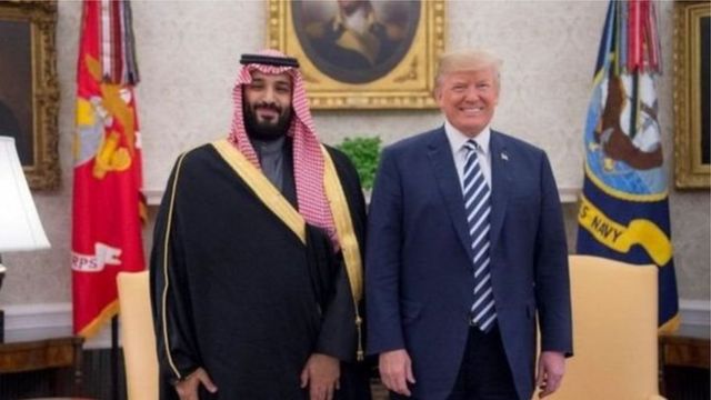 Igikomangoma Mohammed bin Salman cya Arabie Saoudite (ibumoso) na Perezida Trump w'Amerika