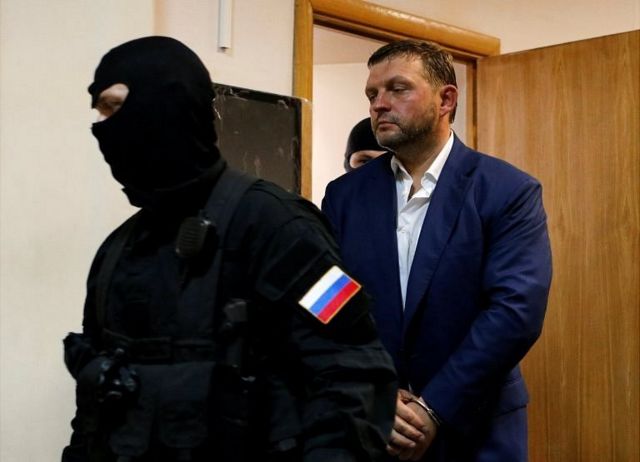 Задержанный губернатор Кировской области в суде