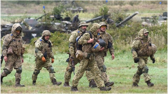 এ বছর সেপ্টেম্বরে ইউক্রেনে আমেরিকান এবং নেটো জোটের ১২টিরও বেশি দেশের সৈন্যদের সাথে ইউক্রেনের সৈন্যদের যৌথ মহড়া।