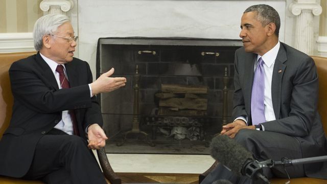Tổng thống Mỹ Barack Obama tiếp Tổng bí thư Đảng CSVN Nguyễn Phú Trọng tại Nhà Trắng trong chuyến thăm làm thay đổi một phần quan niệm về Hoa Kỳ của lãnh đạo VN, hôm 07/7/2015.
