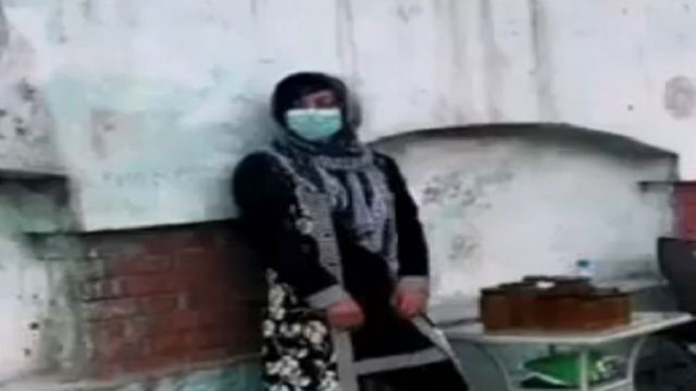 وزارت داخله اعلام کرده که دختر عسل فروش کابل را استخدام کرده تا صدای زنان و کودکانی باشد که مورد آزار و اذیت خیابانی واقع می‌شوند