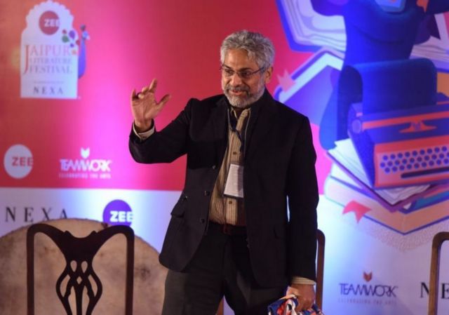 செல்ஃபோன் வேவுபார்க்கப்பட்ட விவகாரம்