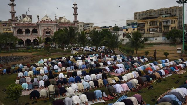 گذشتہ ہفتے کا پاکستان تصاویر میں - BBC News اردو