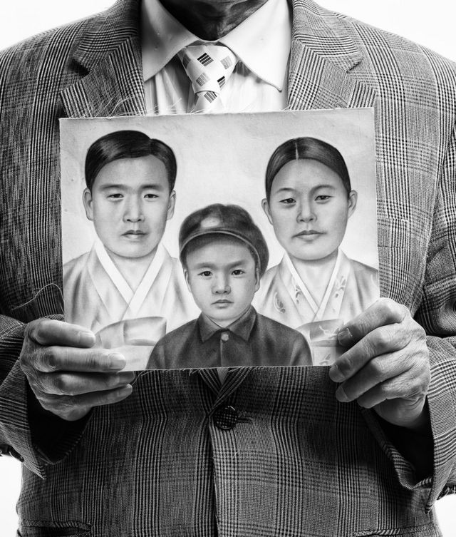 이산가족: 우리 함께할 수 있을까?... 실향민의 가상 가족사진이자 이산가족 상봉 - BBC News 코리아