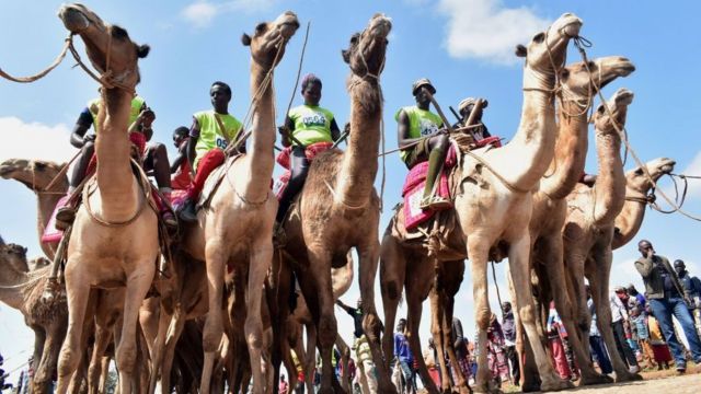 Nan wadanda suka shiga gasar Rakuman ne inda ake gudun kilomita 21 a arewacin Kenya.