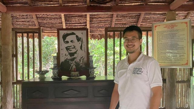 Vũ Minh Hoàng đang là giảng viên Sử học - Việt Nam học tại Đại học Fulbright Việt Nam