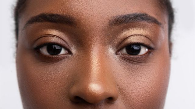 Visage d'une femme noire