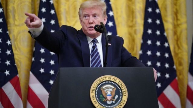 Трамп не впервые бросает вызов собственным спецслужбам