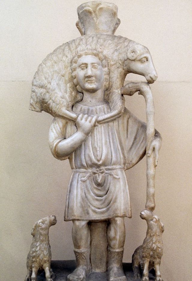 Статуэтка "Добрый пастырь" из Музея греко-римской истории в Александрии